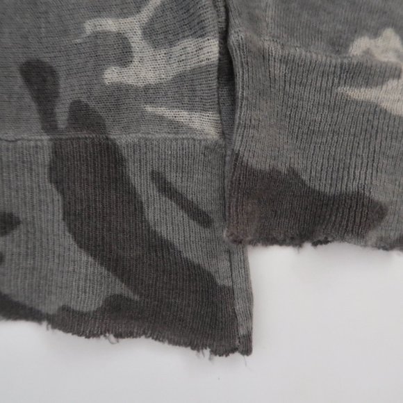 ZADIG & VOLTAIRE Camo print Cashmere sweater sz XS - Picture 6 of 7